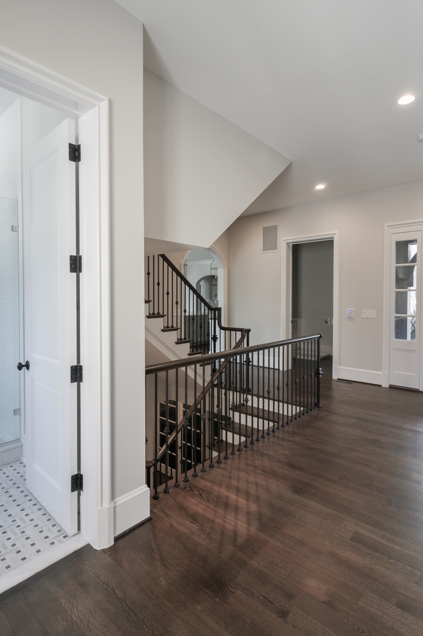 86_ Gorgeous Floating Curved Staircase, McLean VA 22066
