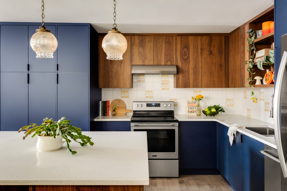 Inspiration for an eclectic kitchen remodel in Calgary