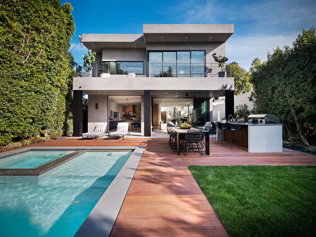 Backyard contemporary-swimming-pool