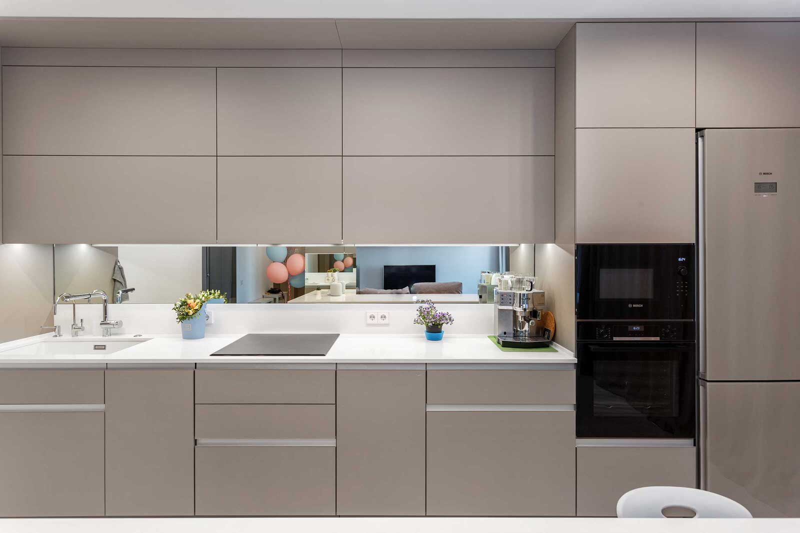 Бежевая кухня