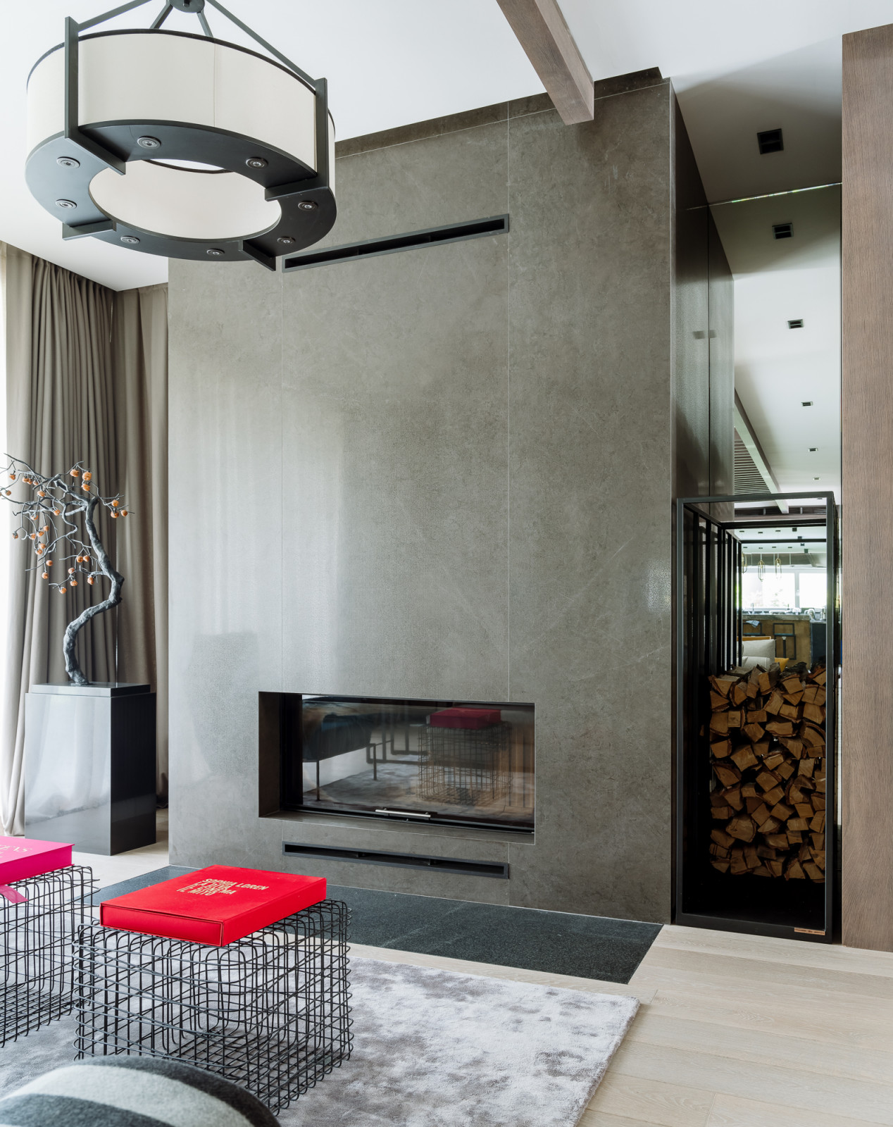 Гардеробные, камин, двери и премиум мебель / ГОРКИ-8