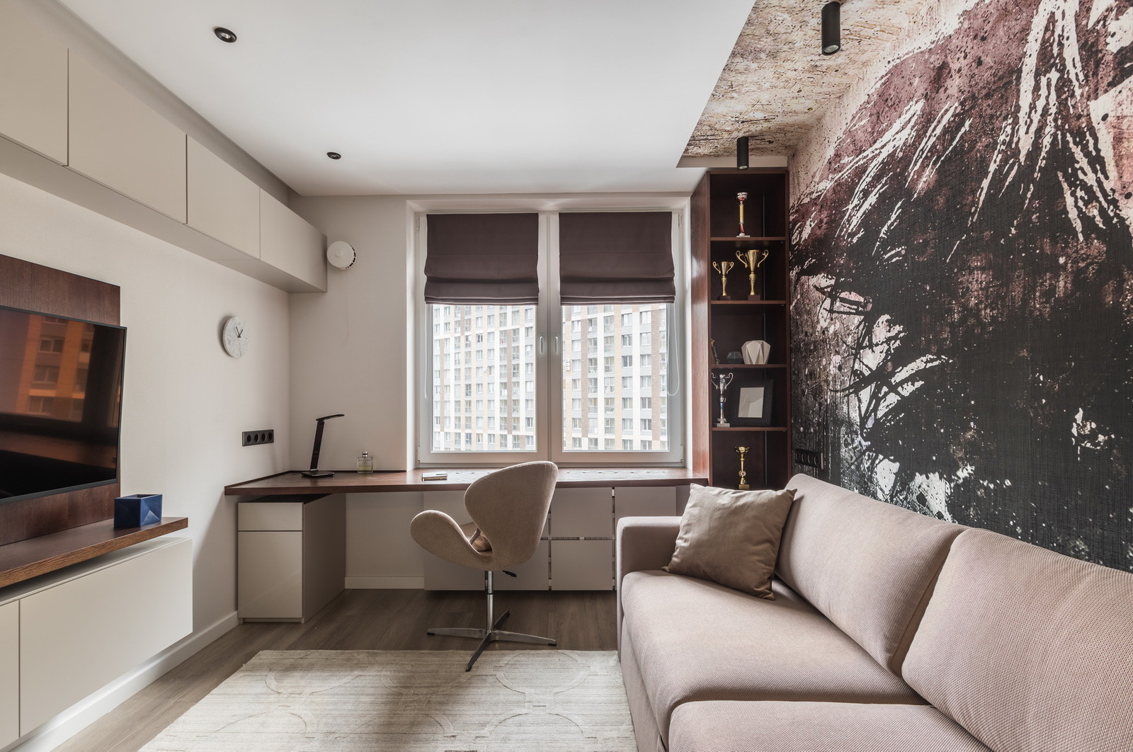 Реализованный проект спальни для молодого человека в Санкт-Петербурге