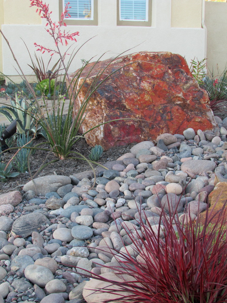 This is an example of a rustic garden in San Diego.