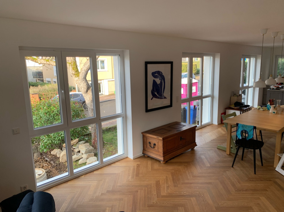 Sichtschutz für bodentiefe unterteilte Fenster
