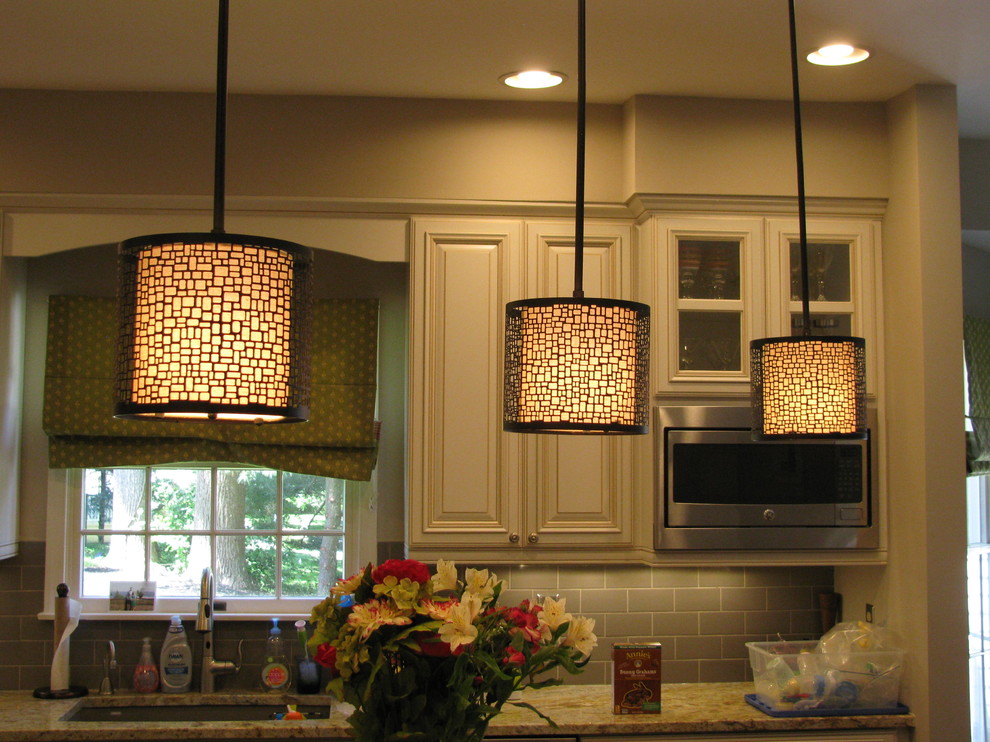 Transitional kitchen photo in Baltimore