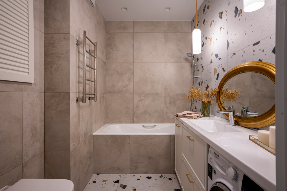 Квартира с акцентами и зеркальной дверью