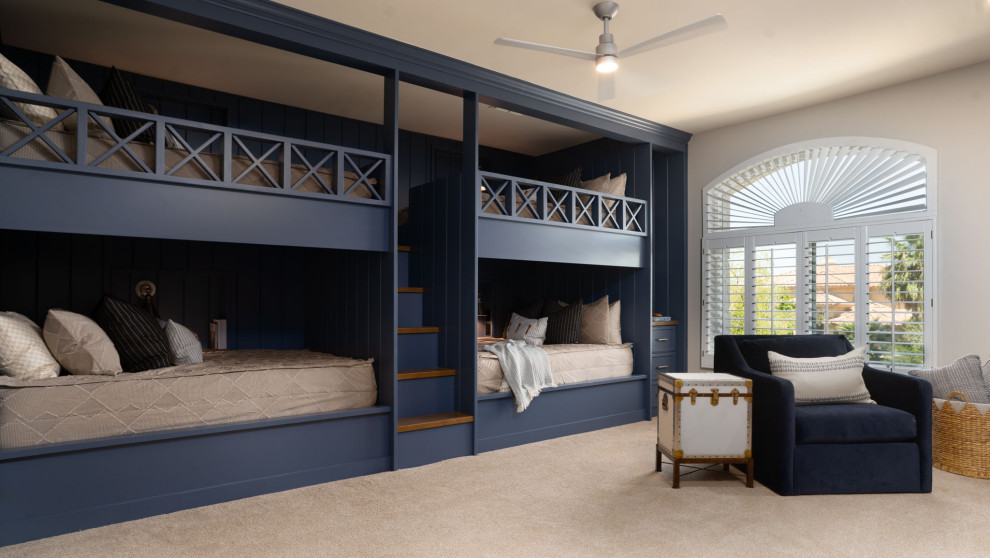 Example of a transitional kids' room design in Phoenix