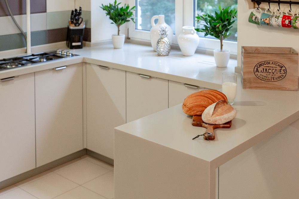 Ханна Стил Светлая