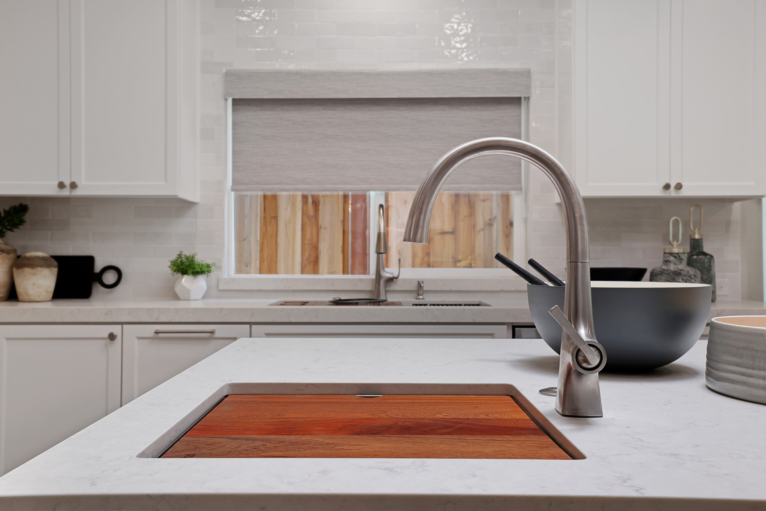 Highland Kitchen and Laundry Room