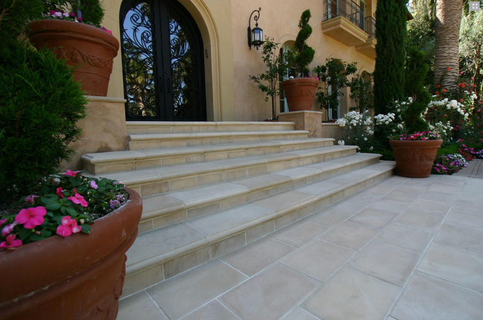 Inspiration for a mediterranean exterior in Los Angeles.