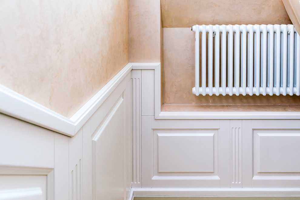 Лестница в классическом стиле из ясеня