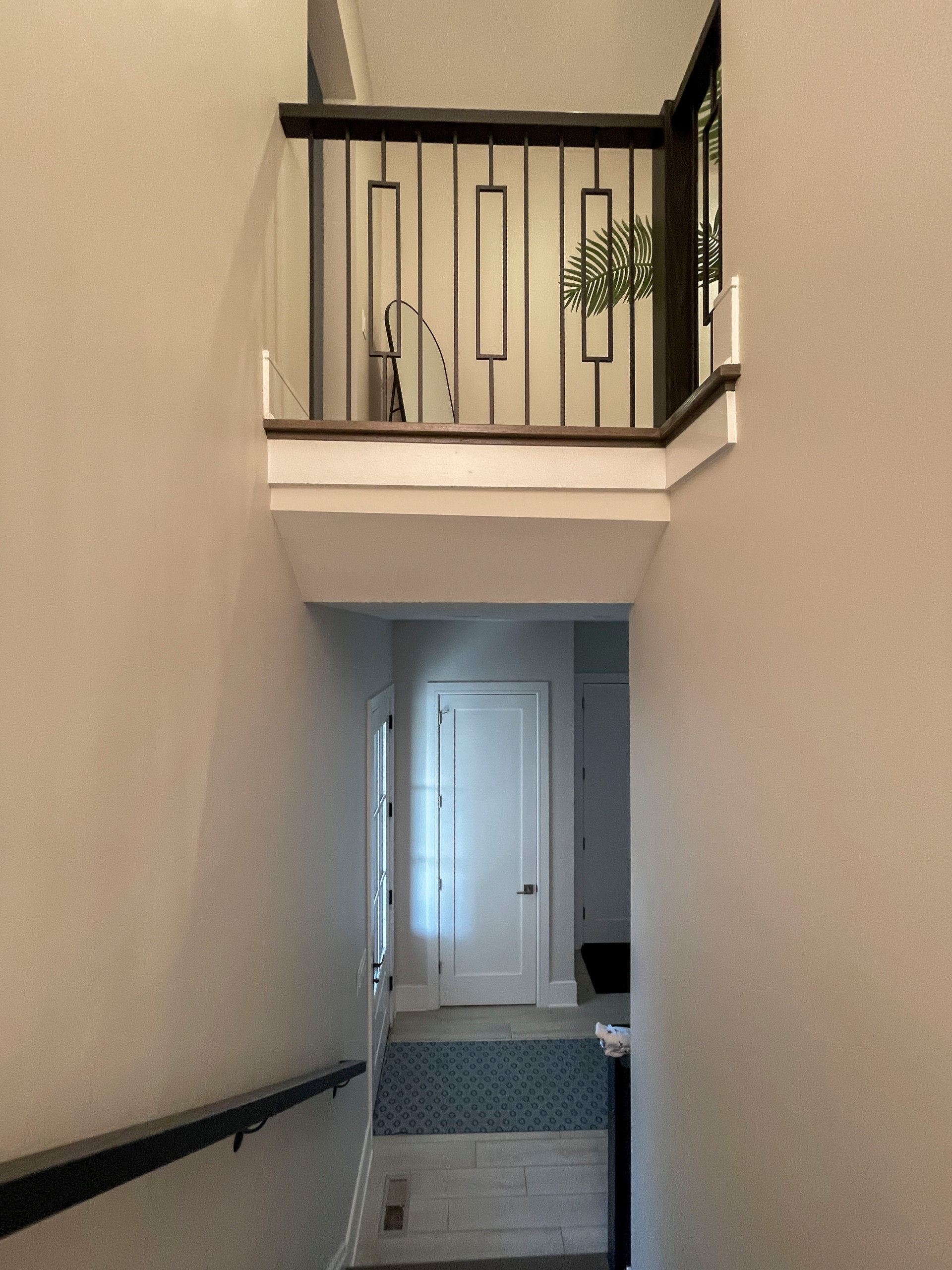 114_Striking Floating-Curved Staircase, Leesburg VA 20175