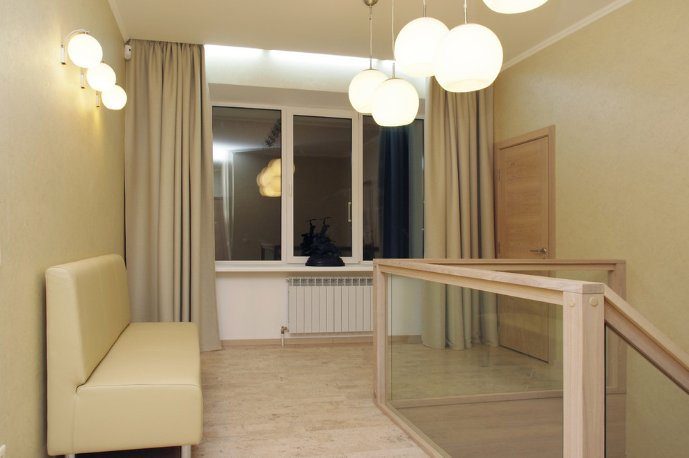 Натуральный ясень, дизайнер Юлия Бернухова