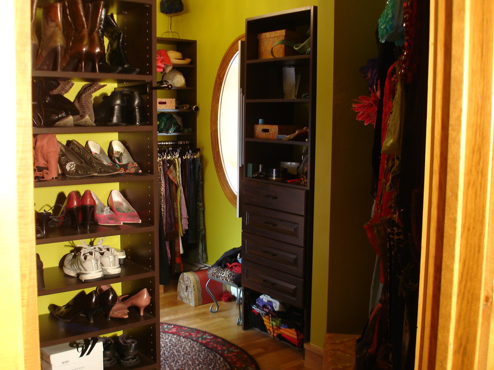 Design ideas for an eclectic storage and wardrobe in Minneapolis.