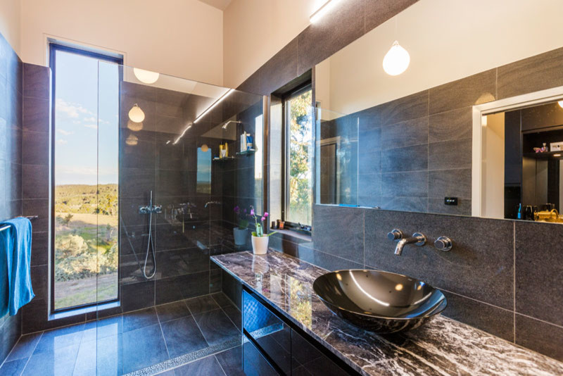 Design ideas for an industrial bathroom in Canberra - Queanbeyan.