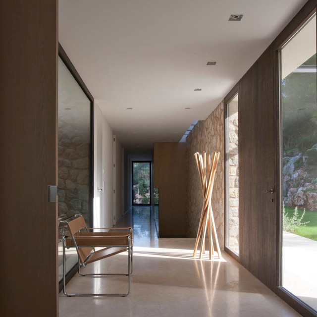 AC3 contemporary-hallway-and-landing