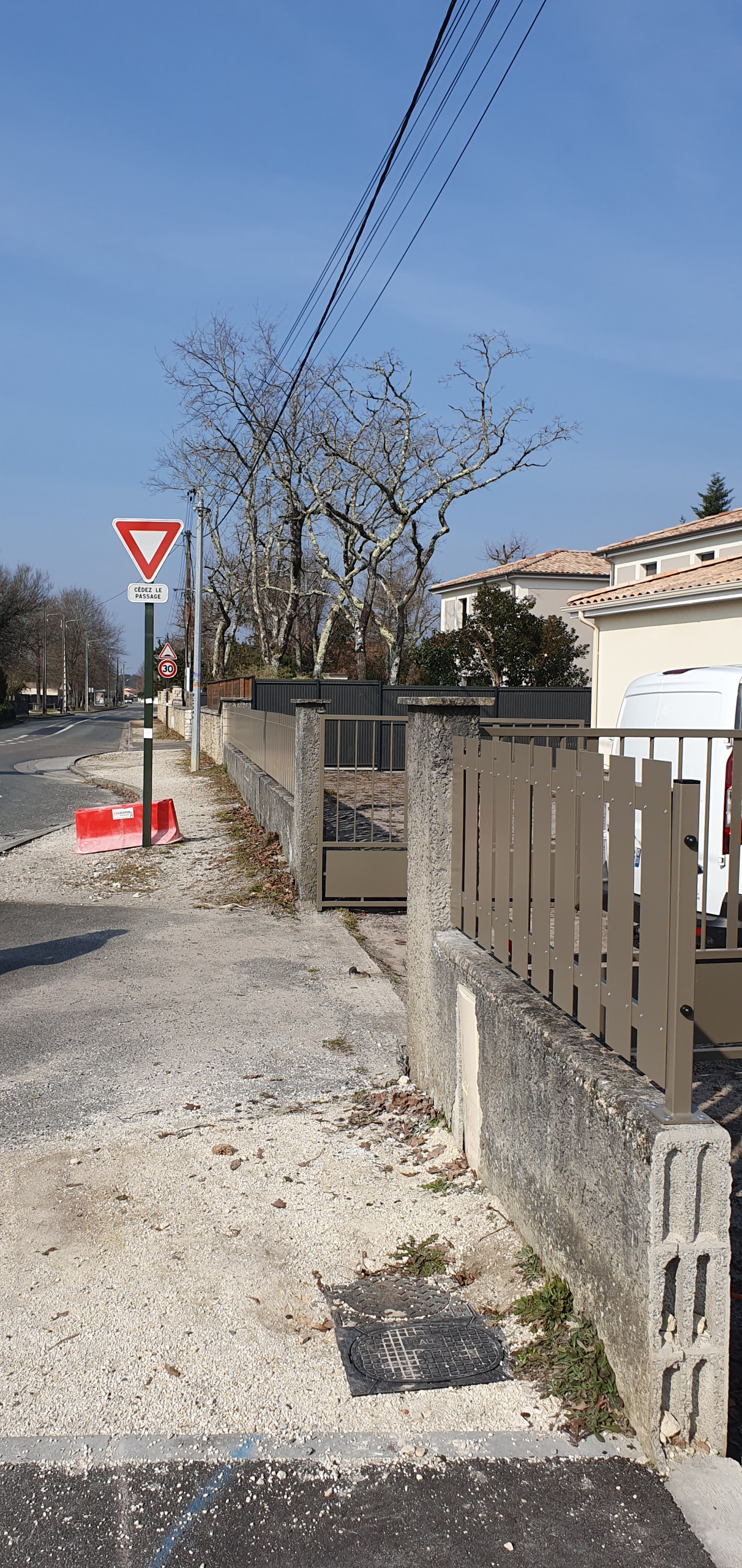 Réalisation & pose d'une clôture contemporaine