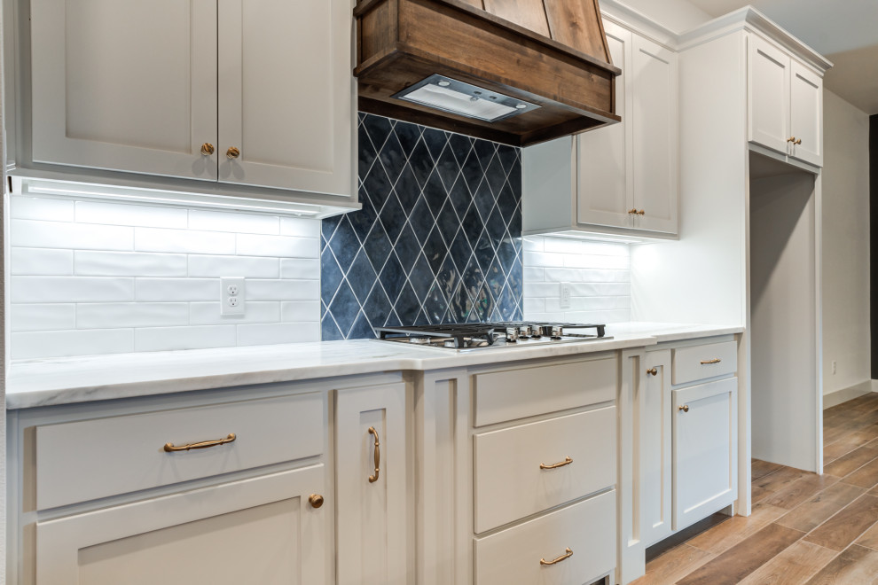 Inspiration for a transitional home design remodel in Austin