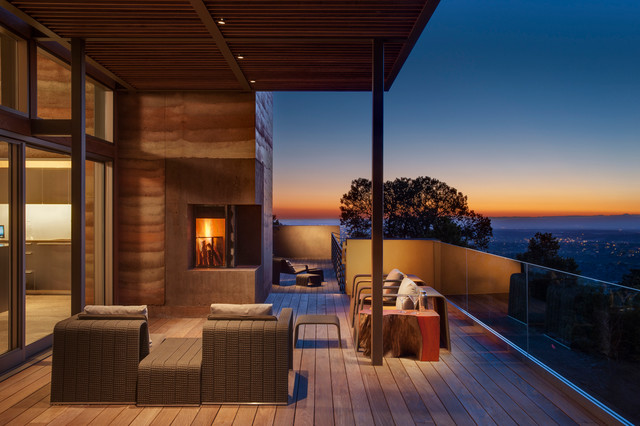 Torcasso Residence contemporary-traedaeck