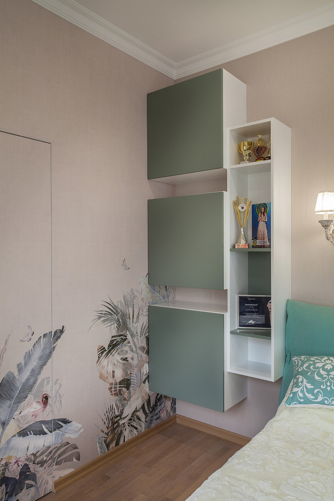 Корпусная мебель цвета "Tiffany" для юной леди