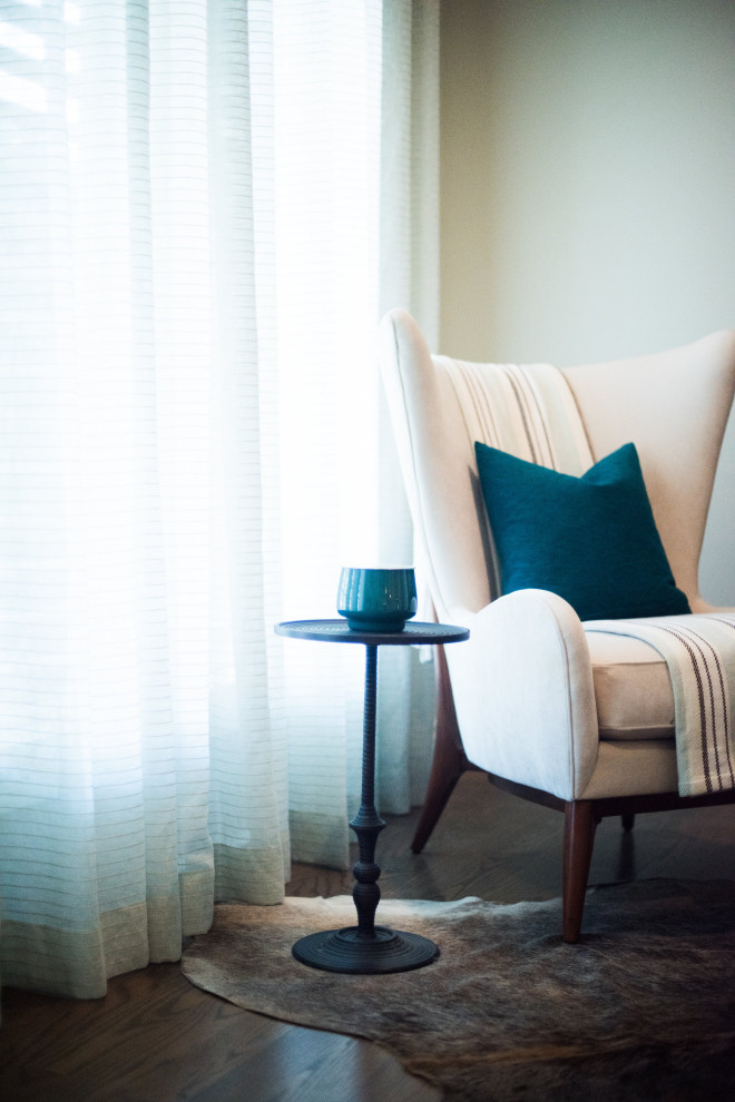 Home design - transitional home design idea in Phoenix