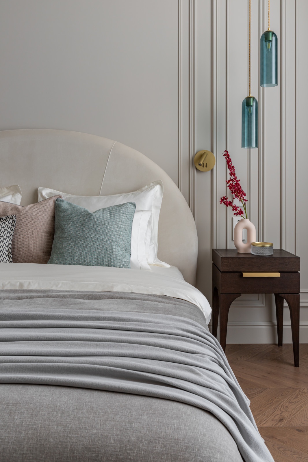 Просторная квартира в светлых оттенках