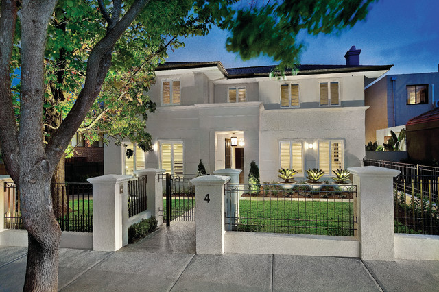 Custom Home, Pool and Pool House trendy-hus-og-facade