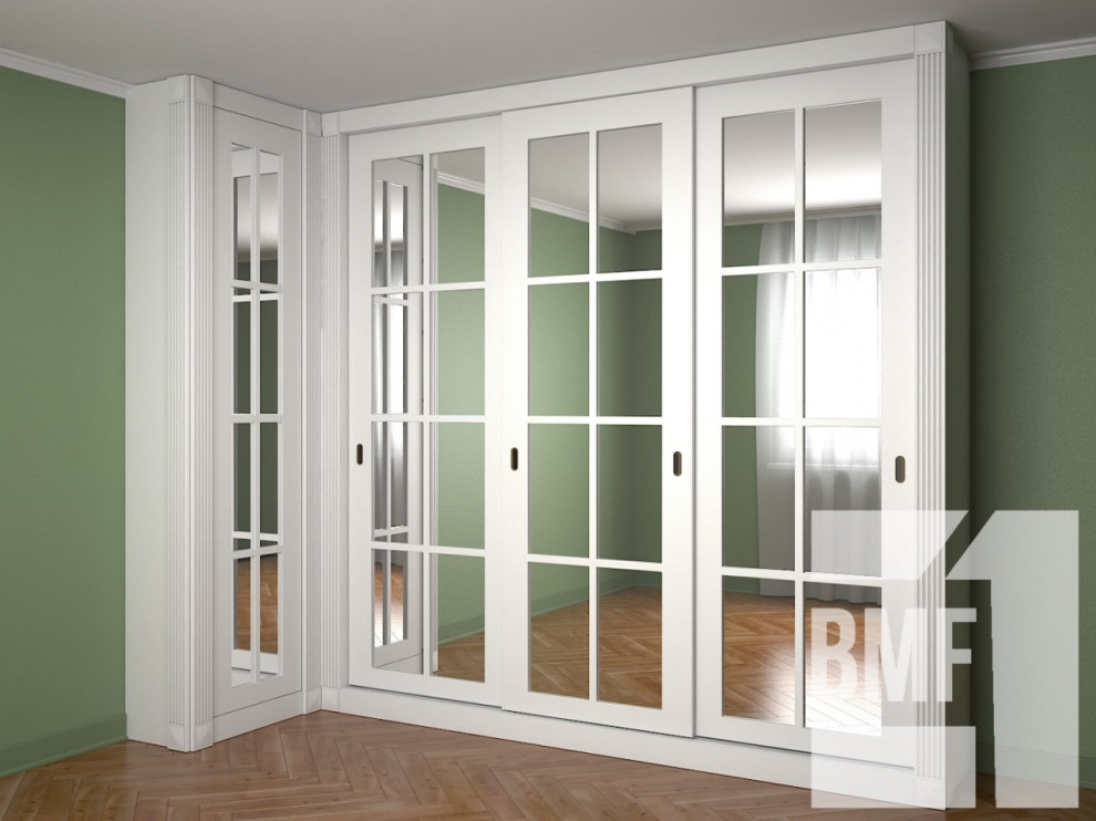 Зеркальный шкаф с распашными дверьми