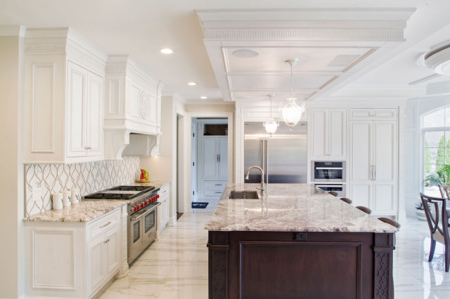 Transitional White Kitchen in Paramus, NJ. contemporain-cuisine
