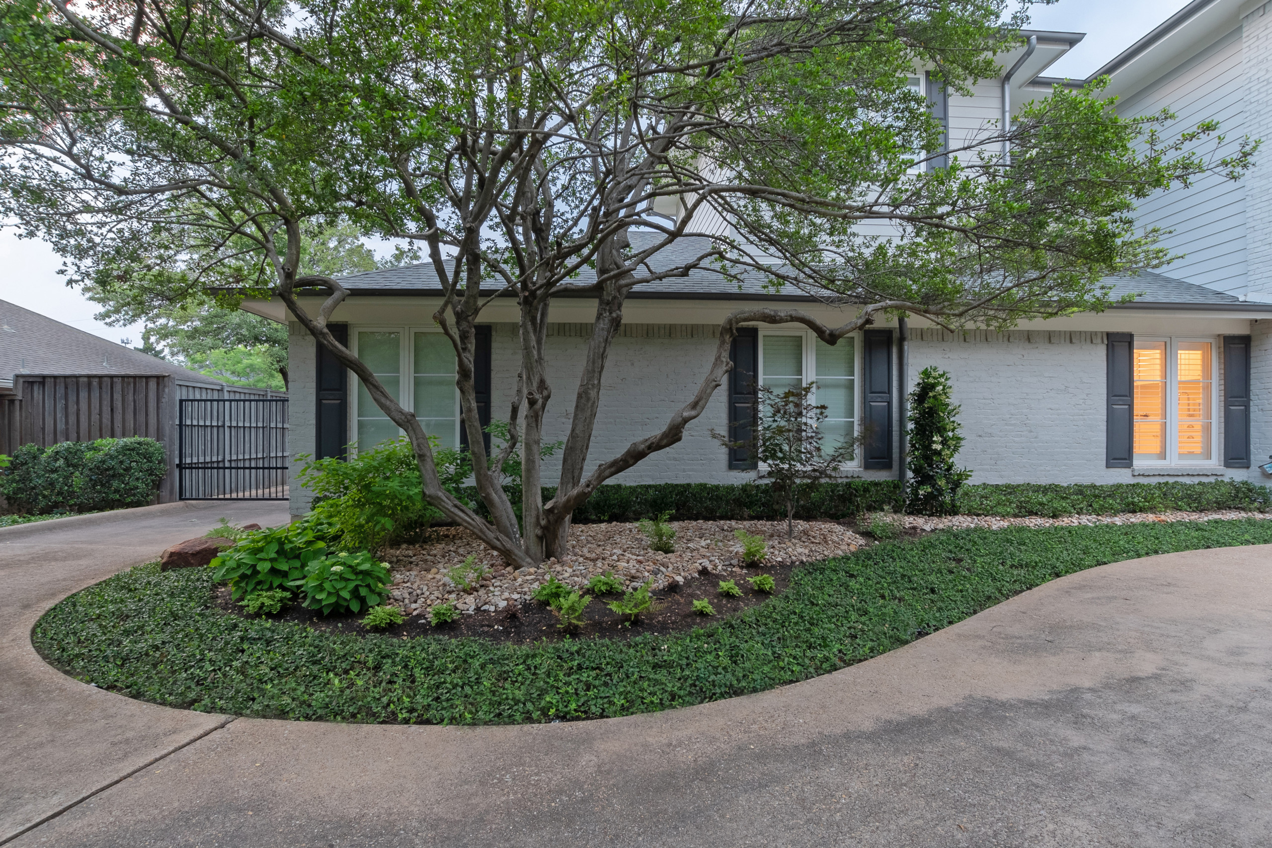 PRESTON HOLLOW GARDENS