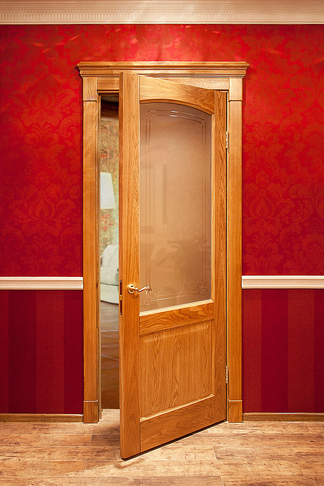 Alvero doors in details