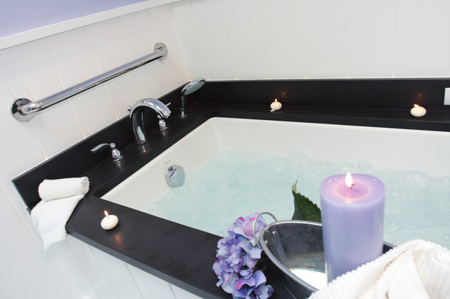 Relaxed Bath traditional-bathroom