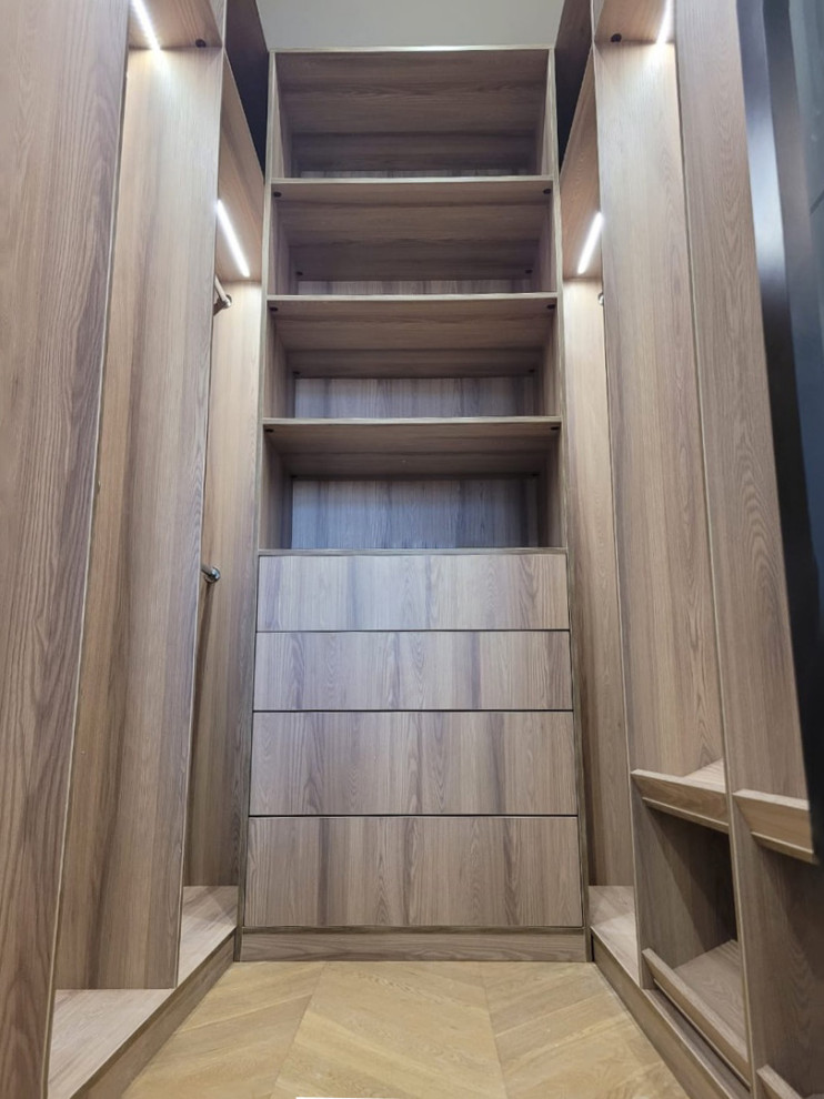 Гардеробные с подсветкой