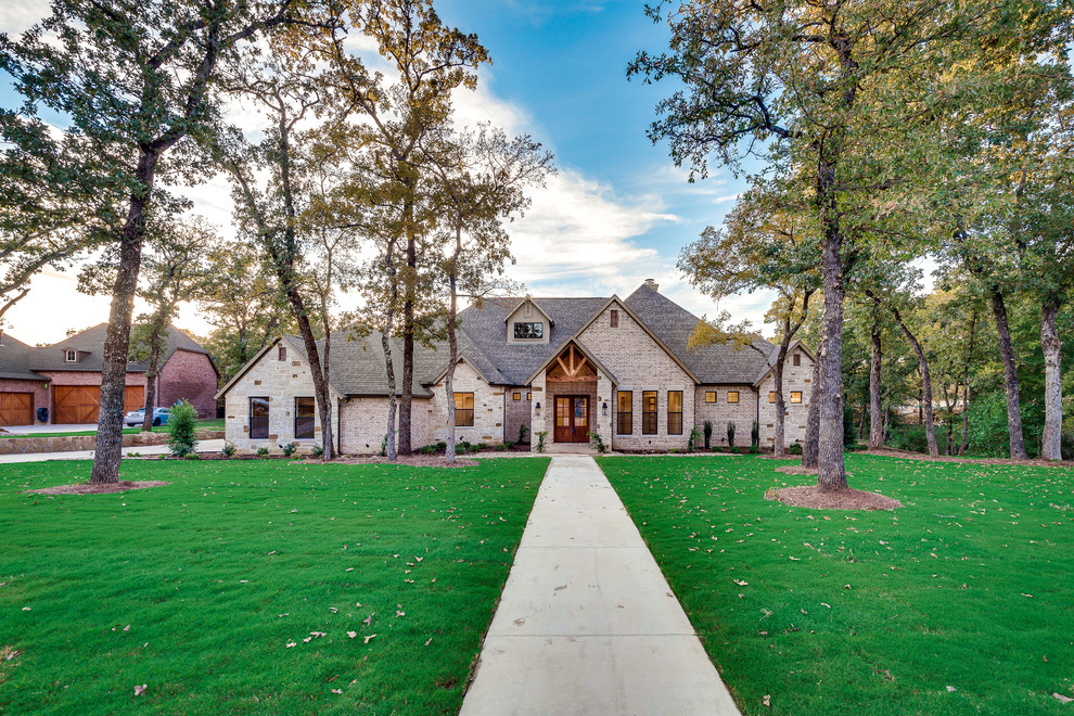 {Oak Point, TX} 2 Traditional Exterior Dallas by Salcedo Homes