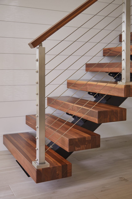 https://www.viewrail.com/completed-projects/stair-railing-remodel-done-right/ 