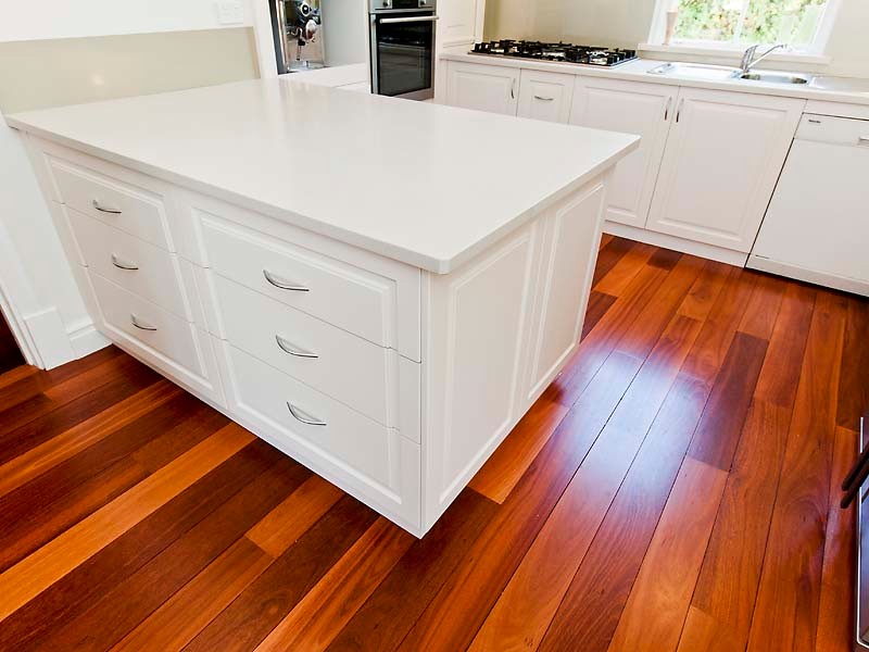 Transitional one-storey kitchen in Perth.