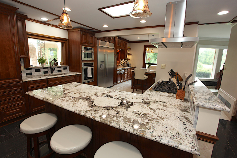 Example of a transitional home design design in Indianapolis