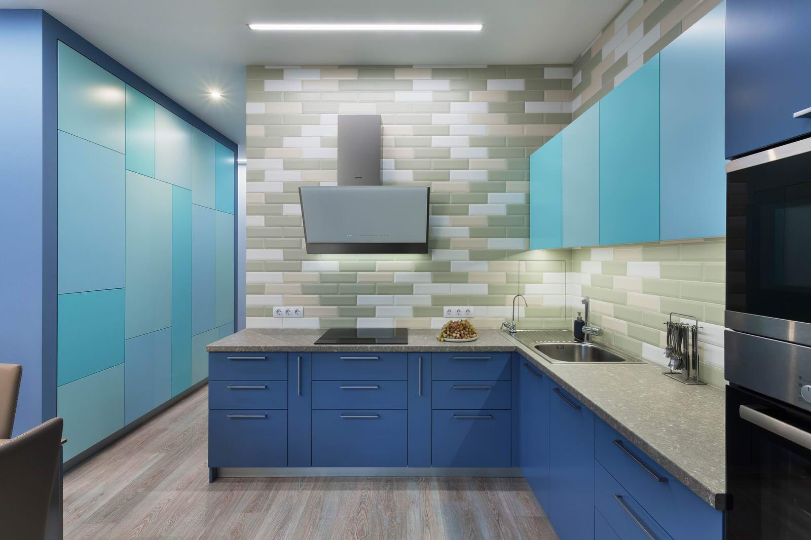 ГЕОМЕТРИЯ И ОТТЕНКИ МЯТЫ