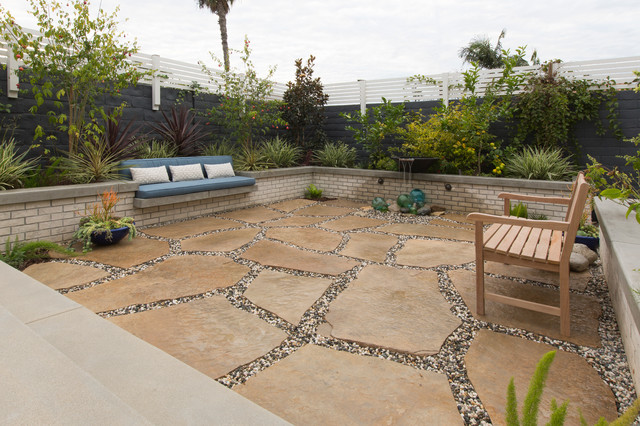 Seal Beach Entertainers Retreat transitional-garden