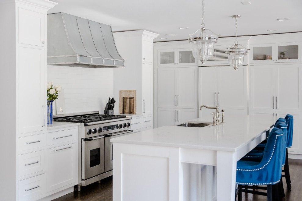 Inspiration for a transitional kitchen remodel in Charleston