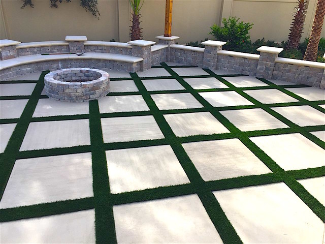 Dellagio synthetic turf at Fire Pit area - Tropical ...
