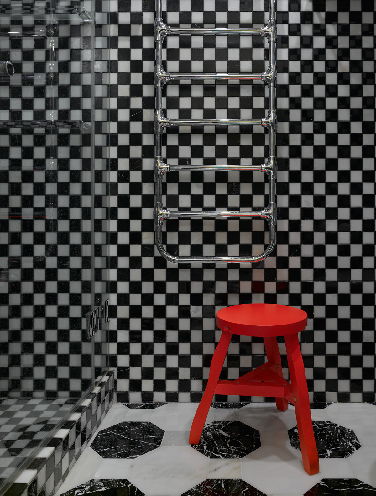 Цветной интерьер квартиры на Ломоносовском