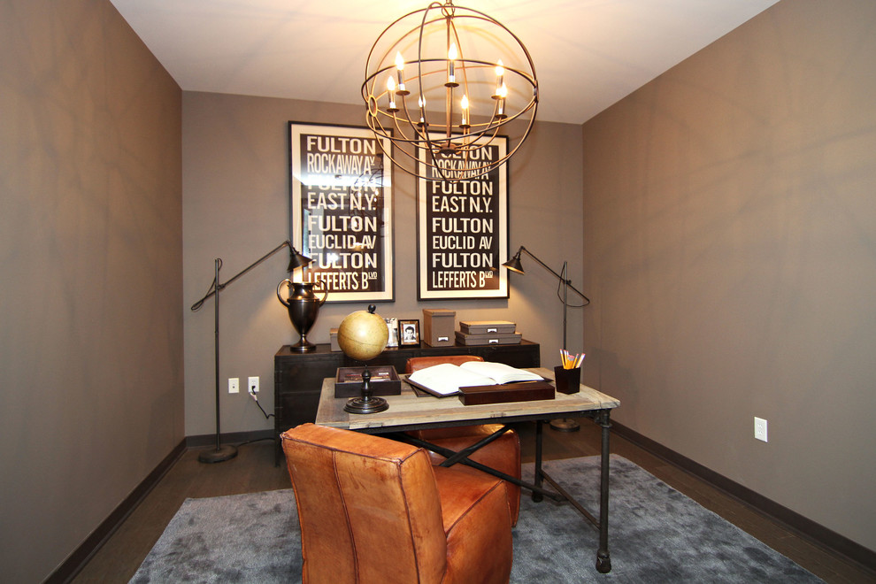 This is an example of a contemporary home office in Minneapolis.