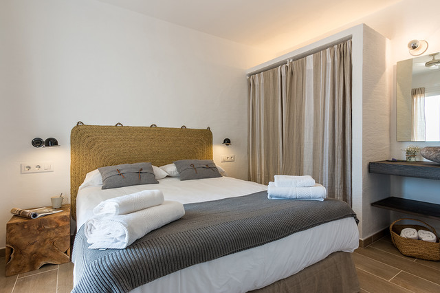 VIVIENDA VACACIONAL mediterranean-bedroom