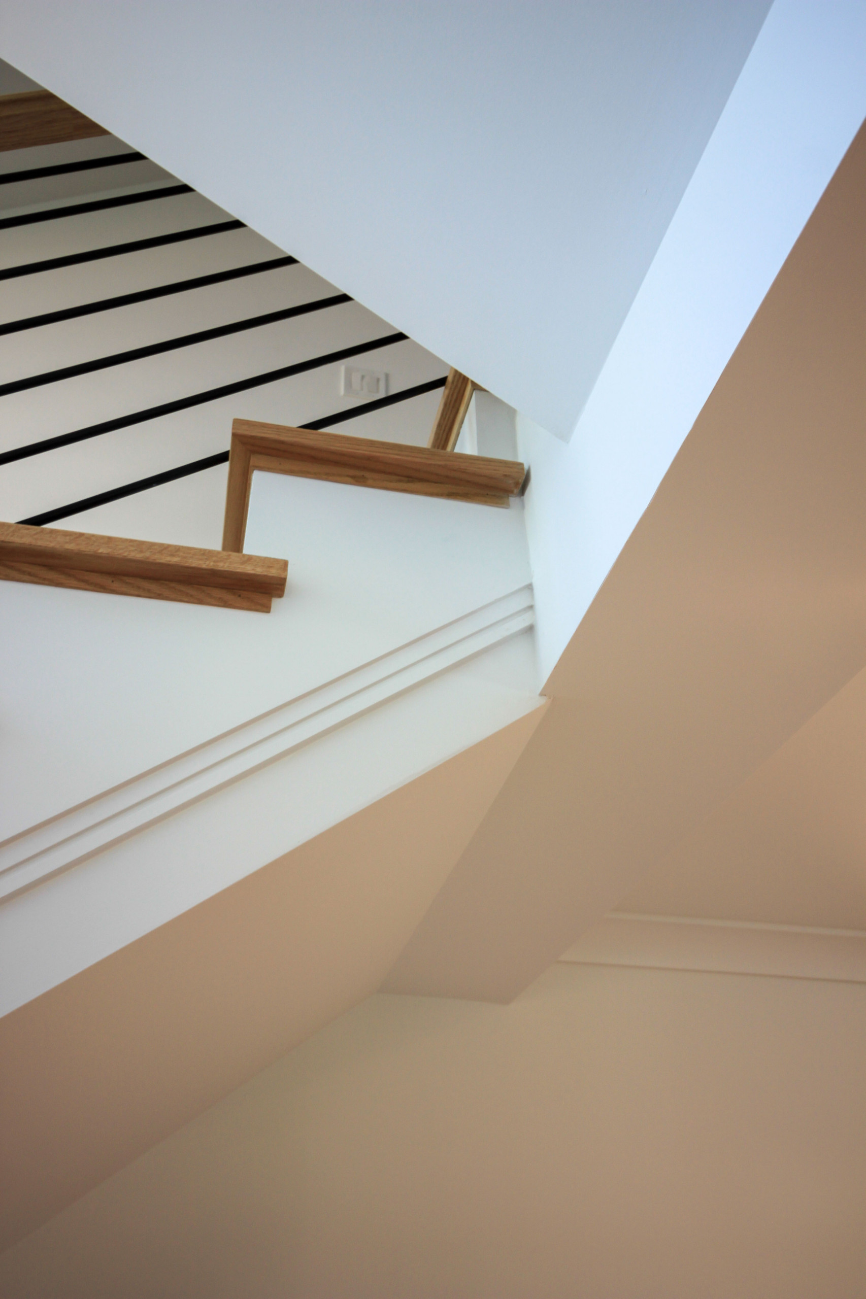 94_Neutral Color Floating Staircase with Metal Balusters, Bethesda MD 20817