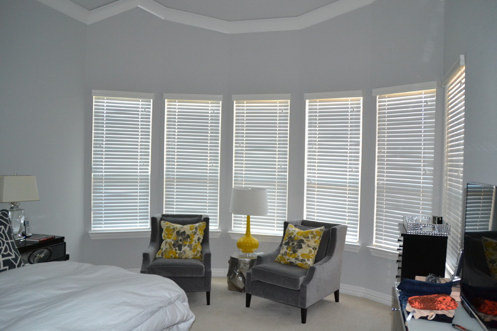 Inspiration for a transitional home design remodel in Dallas