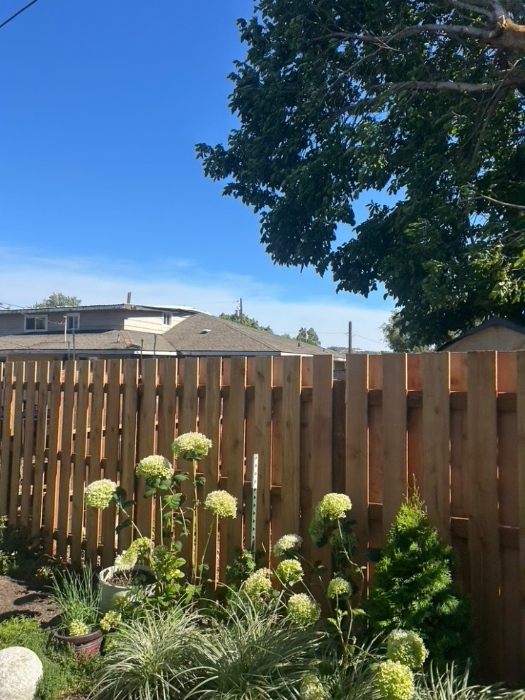 good neighbor fence and gates