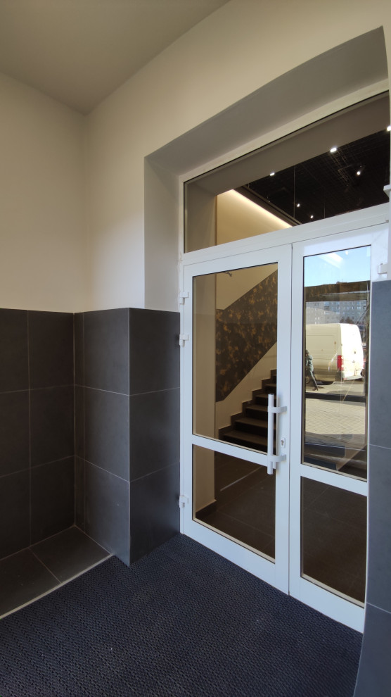 Оформление небольшого торгового центра в г.Северодвинске