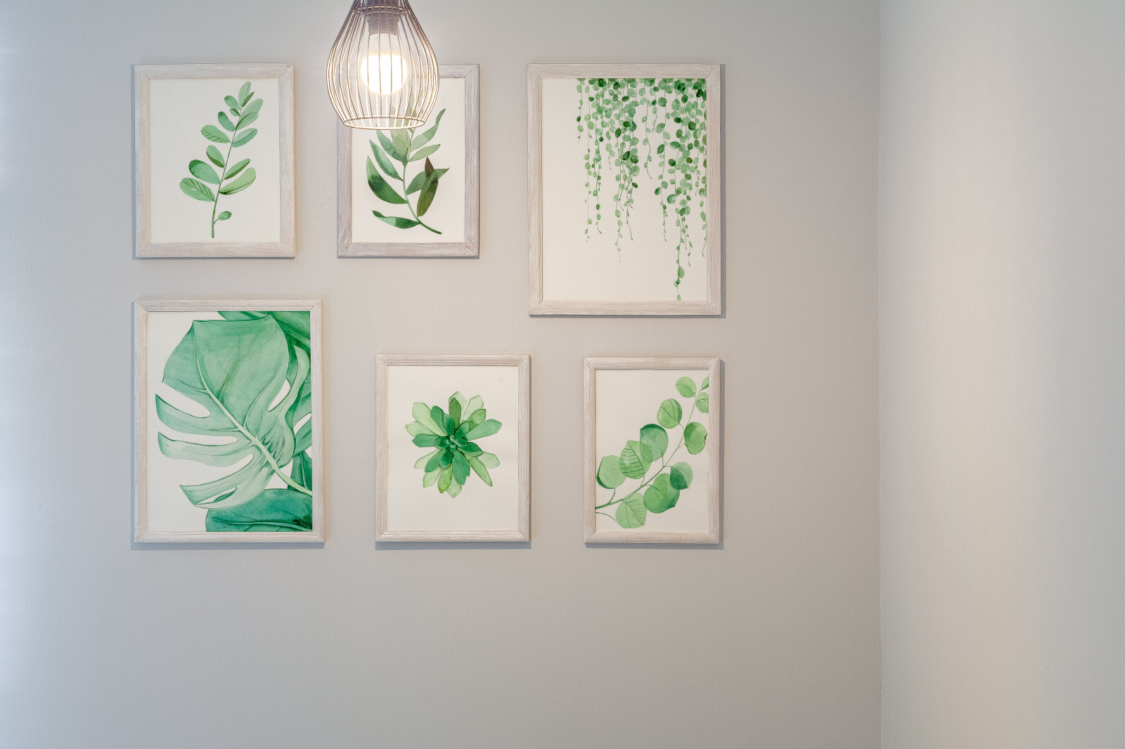 Light green 2 bedroom apartment at Moscow region