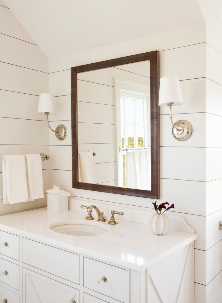 Home design - transitional home design idea